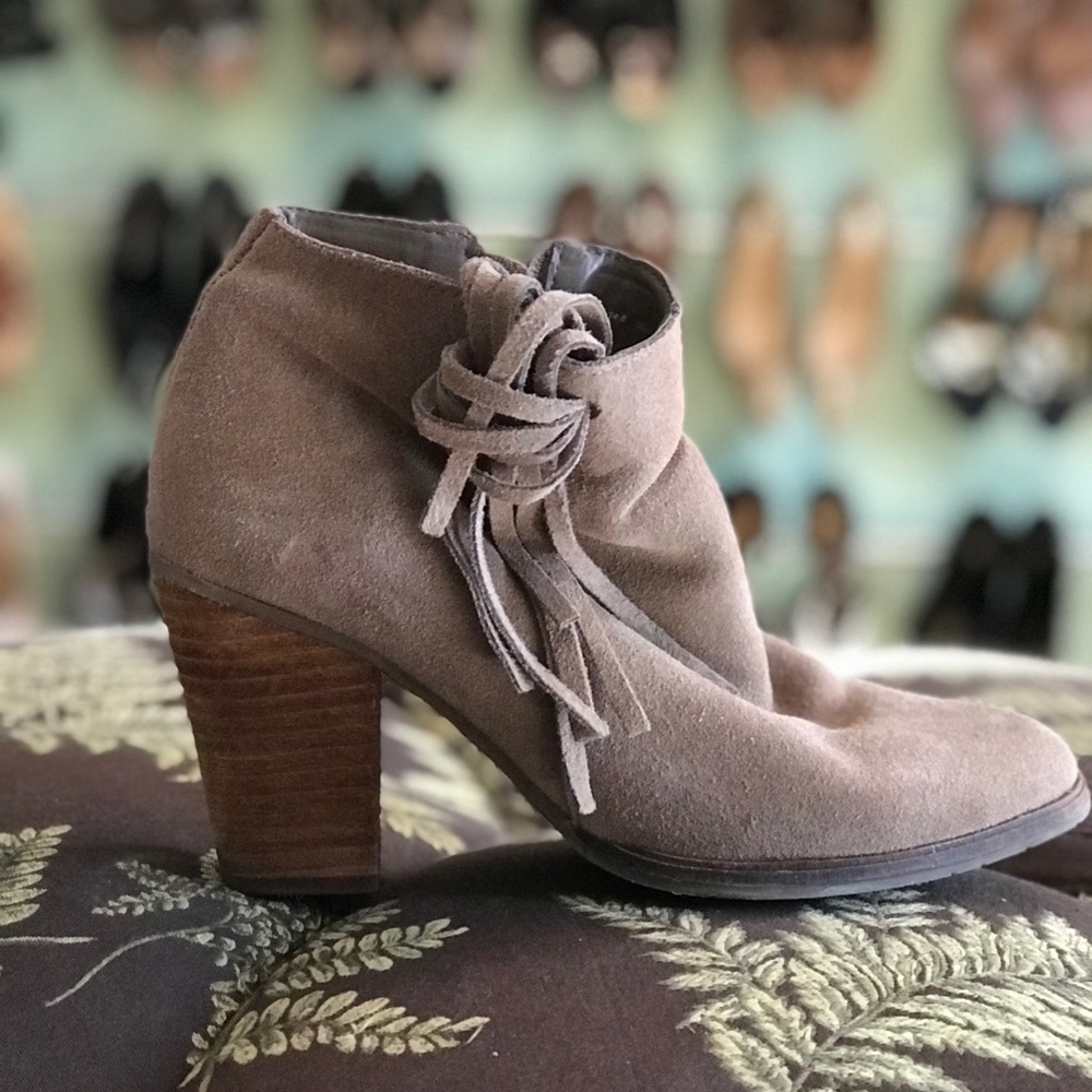 DV dolce vita tan fringe suede ankle boots